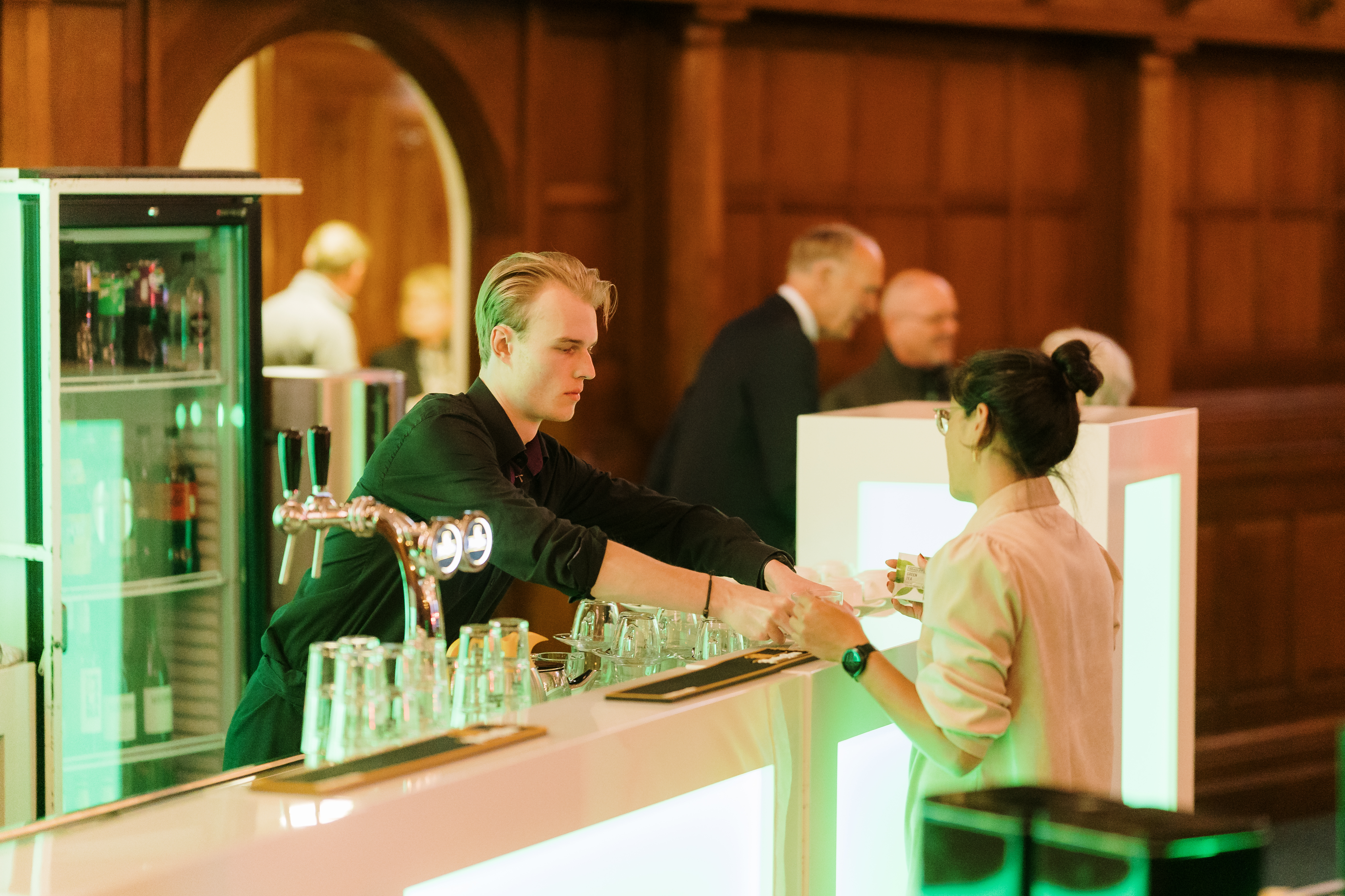 bar
